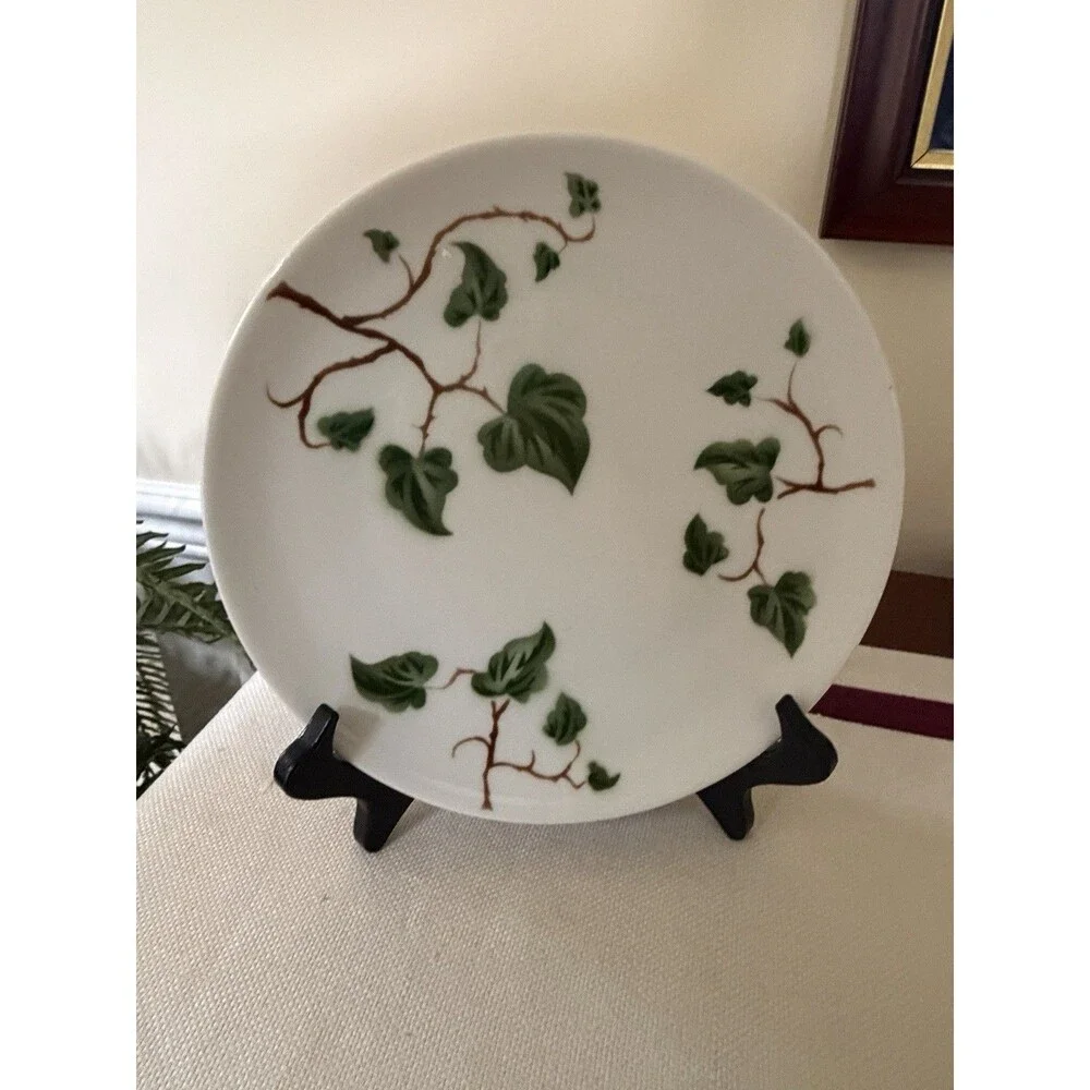 Vtg Princess China Tru-Tone Moderne Ivy Green Leaves Salad Plate Mid Century